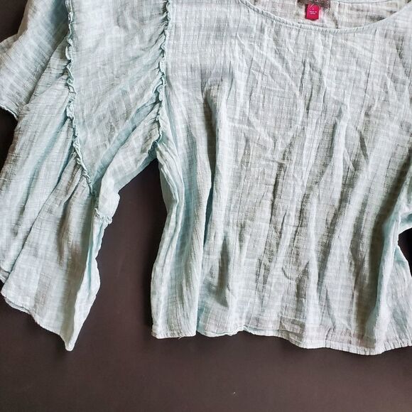 Vince Camuto Baby Blue Flowy Blouse - Picture 4 of 9